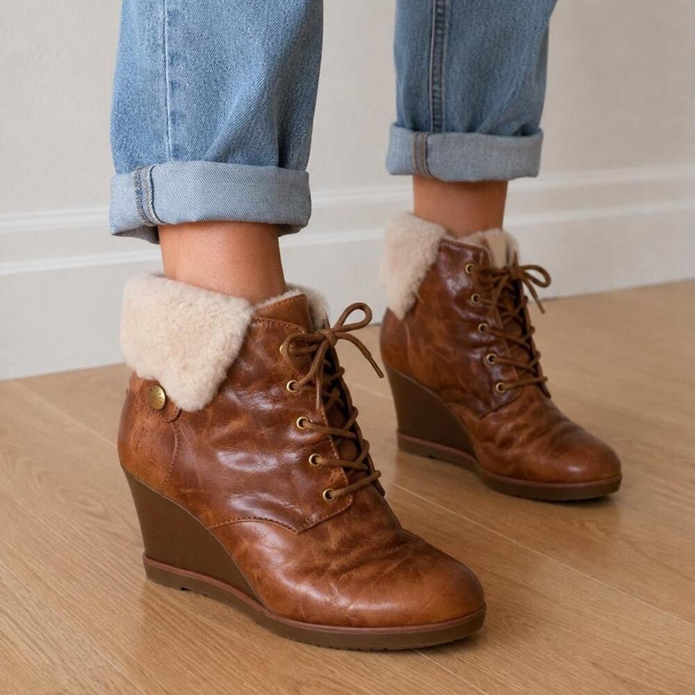 Michael kors brown leather wedge